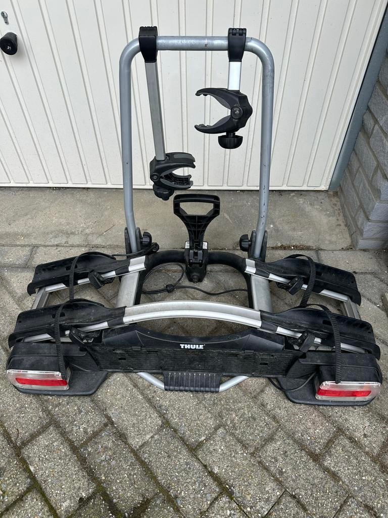 Thule Euroway G2 921 fietsendrager voor 2 fietsen, kantelbaa, Ophalen, Gebruikt, 2 fietsen, Trekhaakdrager