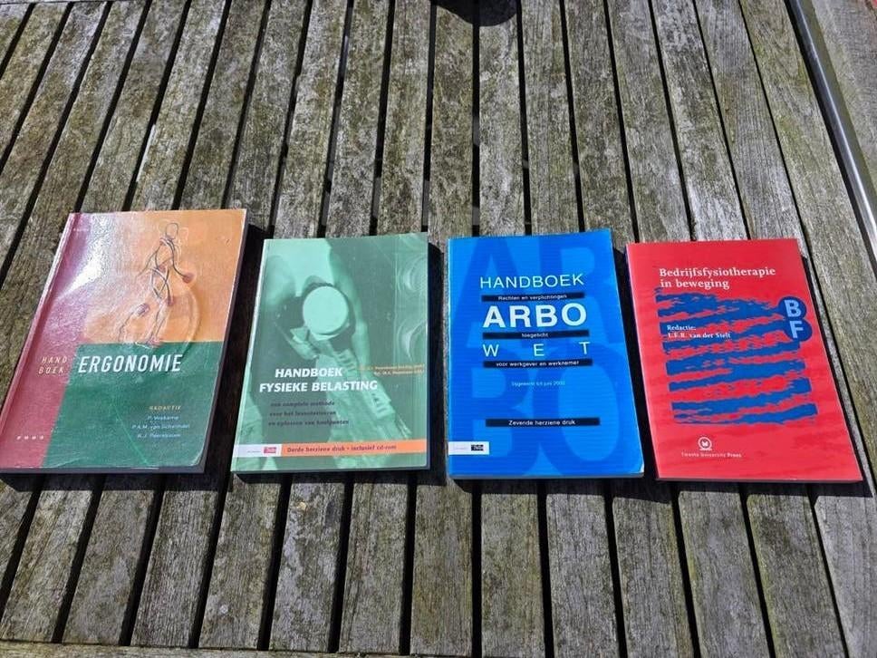 Studieboeken bedrijfsfysiotherapie. Handboeken ergonomie, Boeken, Ophalen of Verzenden, Zo goed als nieuw, Sociale wetenschap