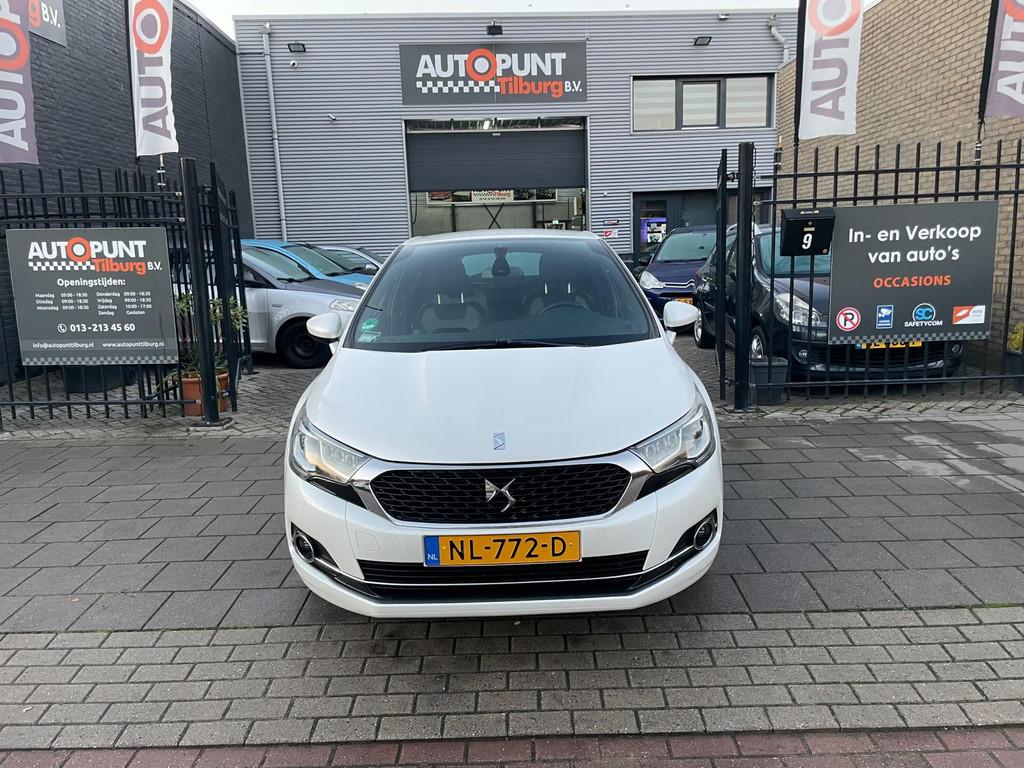 DS 4 Crossback 1.2 PureTech Business Trekhaak Airco Navi NAP, Gebruikt, 1199 cc, Leder en Stof, Wit