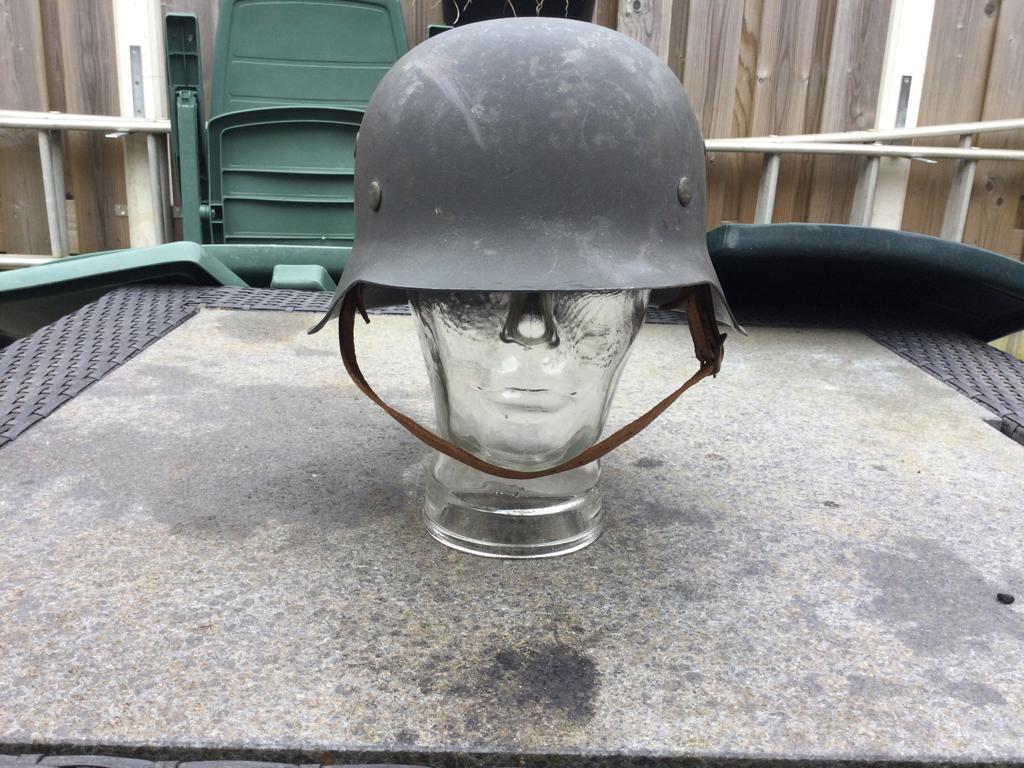 Mooie Wehrmacht M42 helm, Verzamelen, Militaria | Tweede Wereldoorlog, Ophalen of Verzenden, Landmacht, Duitsland, Helm of Baret