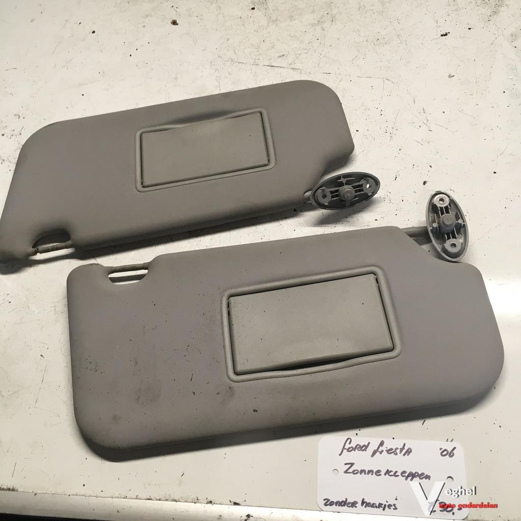 Ford Fiesta 2006 5drs    Zonnekleppen, Gebruikt, -, -, Ophalen of Verzenden