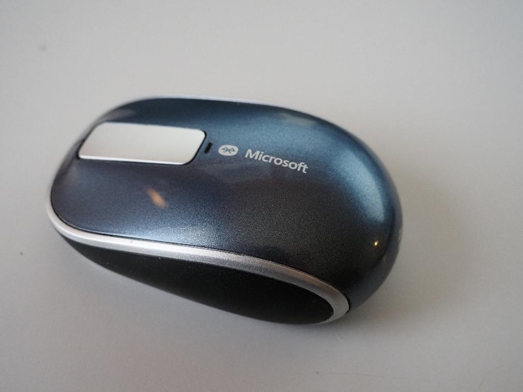 Microsoft Sculpt Touch Mouse (Bluetooth), Computers en Software, Muizen, Zo goed als nieuw, Muis, Linkshandig, Rechtshandig, Draadloos