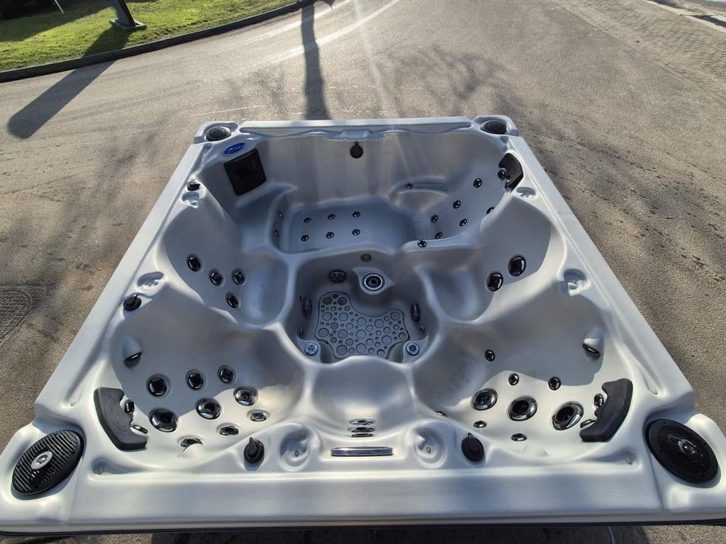 👨‍👩‍👦‍👦‍‍‍familie spa 6 persoons zeer veel massage 💦, Ophalen of Verzenden, Nieuw