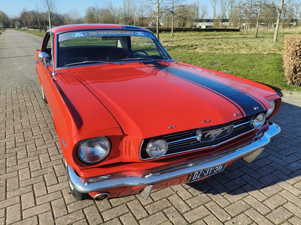 Ford Mustang HARDTOP V8 COUPE A CODE! (bj 1966, automaat), Auto's, 5000 cc, Zwart, Origineel Nederlands, Bedrijf