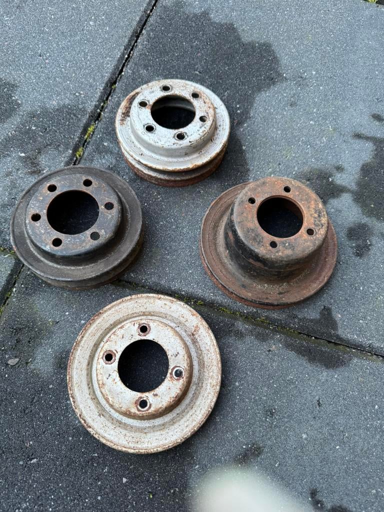 BMW e30 waterpomp,koelvin, airco poelie, Ophalen of Verzenden, Nieuw, BMW