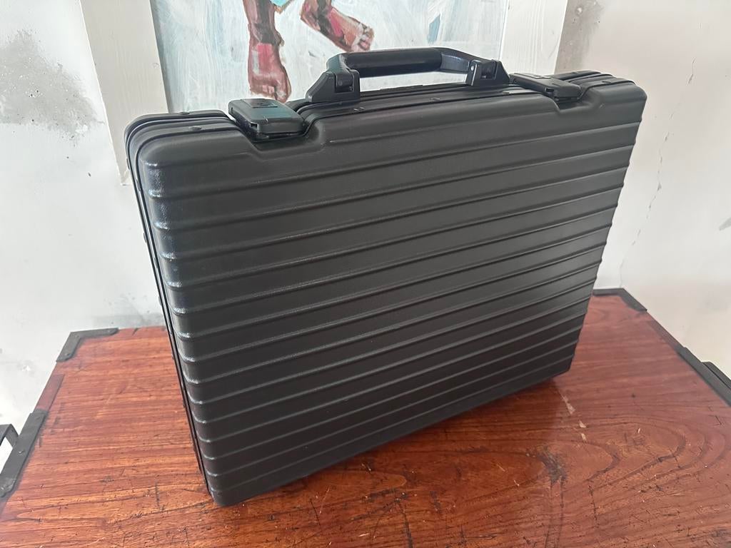Rimowa attachekoffer aktenkoffer, Ophalen of Verzenden, Zo goed als nieuw, Minder dan 50 cm