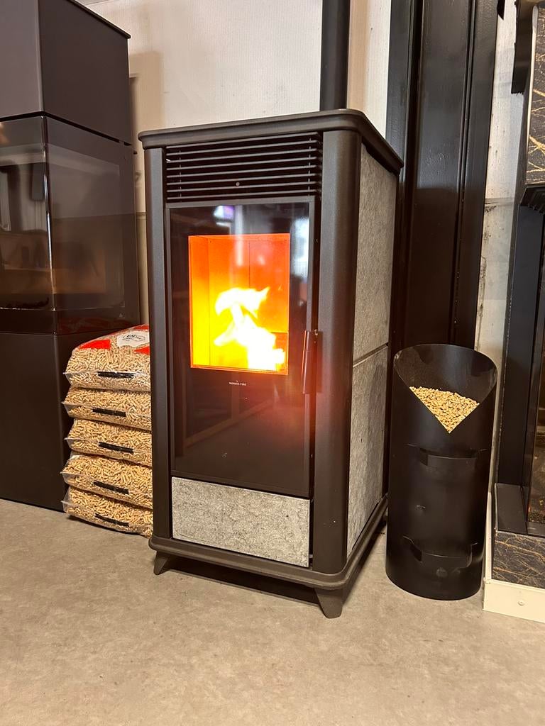 Nordic fire Torsby speksteen occasion, Ophalen, Gebruikt, Pelletkachel, Vrijstaand
