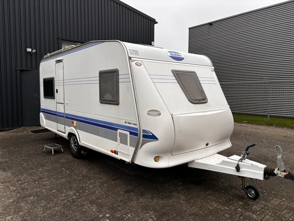 Hobby 460 UFE caravan met mover en voortent, Mover, Hobby, Frans bed, Bedrijf
