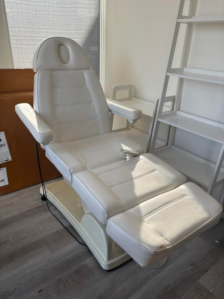 Elektrische behandelstoel, Ophalen