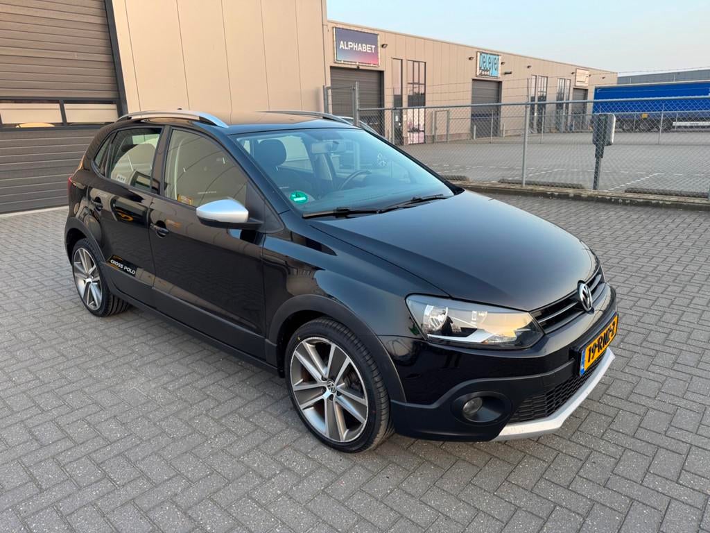Volkswagen Polo 1.2 TSI Cross, Voorwielaandrijving, Zwart, Origineel Nederlands, Handgeschakeld