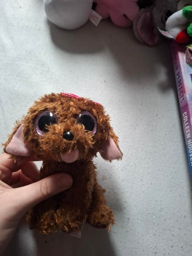 Ty Beanie Boo Hondje Bruin met Roze Strikje, Ophalen of Verzenden, Zo goed als nieuw, Hond