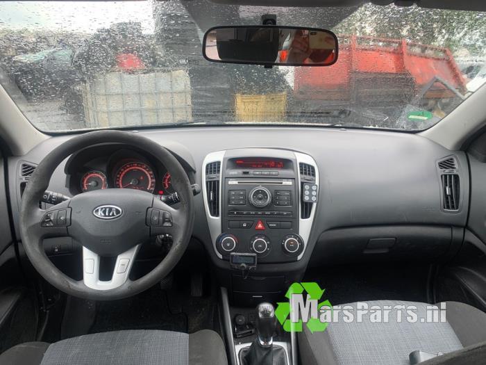 Kachel Bedieningspaneel van een Kia Ceed, Auto-onderdelen, Dashboard en Schakelaars, -, -, Ophalen of Verzenden, -