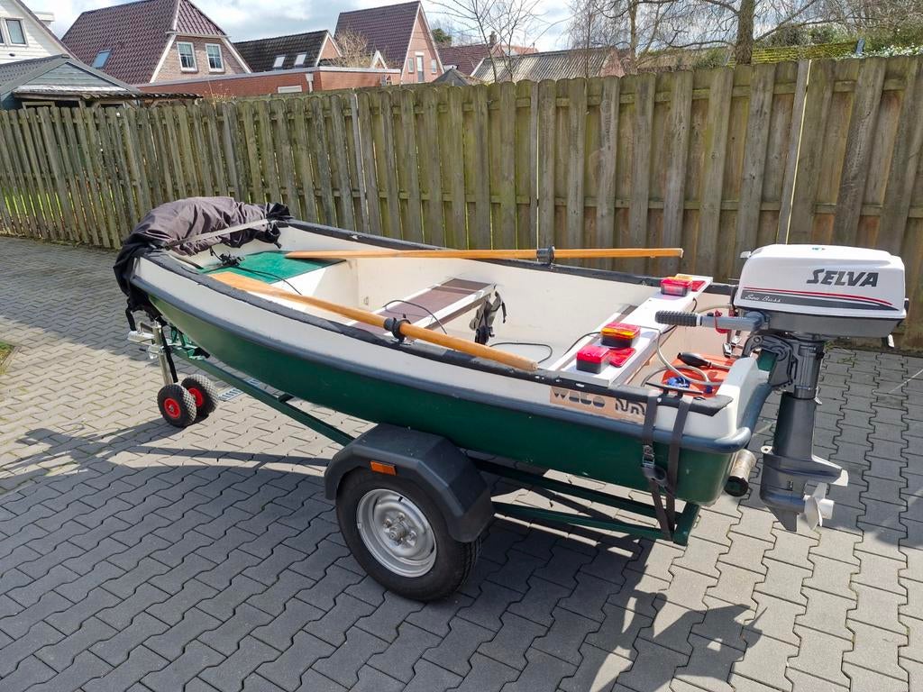 Karper/Roeiboot met trailer en Selva buitenboordmotor, Ophalen, Gebruikt, Polyester, Met motor