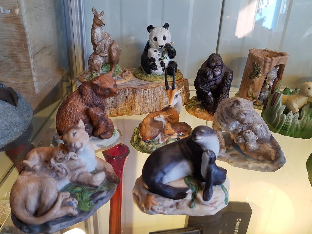 Franklin Mint porseleinen dieren beeldjes jaren 80, Verzamelen, Ophalen of Verzenden, Zo goed als nieuw, Hond of Kat, Beeldje of Figuurtje