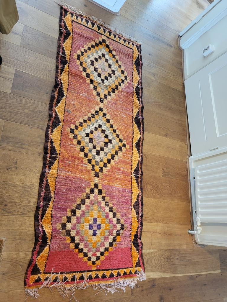 Gekleurd tapijt langwerpig, Ophalen of Verzenden, Rood, Rechthoekig