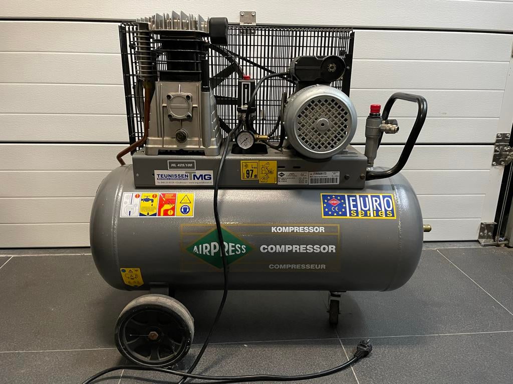Airpress compressor 100 liter HL 425/100 z.g.a.n., Doe-het-zelf en Verbouw, Compressors, Ophalen, 400 tot 800 liter/min, Zo goed als nieuw