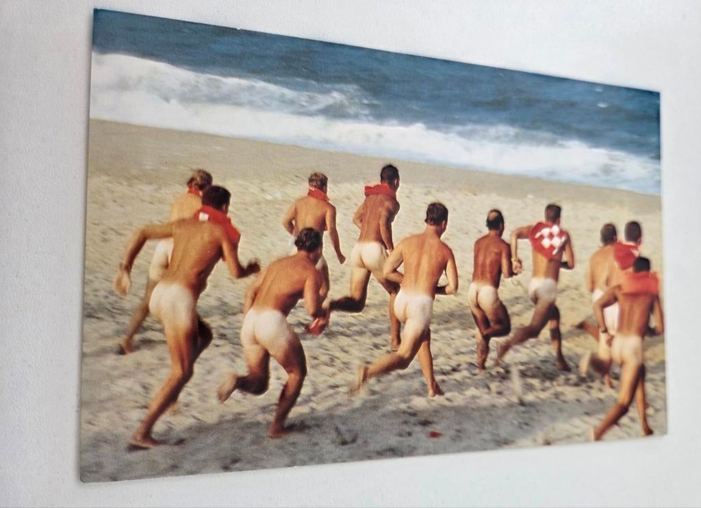 End of Summer for the Lifeguards, Verzamelen, Ansichtkaarten | Themakaarten, Verzenden, 1980 tot heden, Ongelopen, Overige thema's