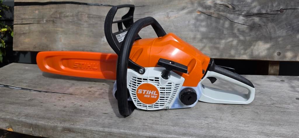 Stihl MS 162 kettingzaag nieuw. 35cm blad., Kettingzaag, Nieuw, Ophalen of Verzenden, 30 tot 70 mm