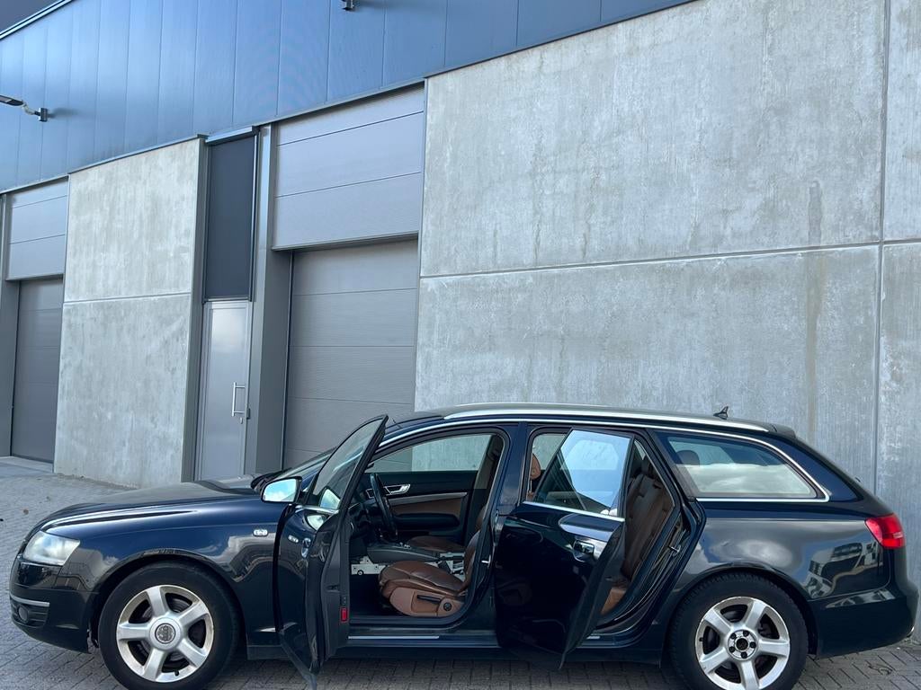 Zwarte Audi A6 2.4 Avant Automaat 177PK / Leer / Navi!, 1800 kg, Zwart, 6 cilinders, A6