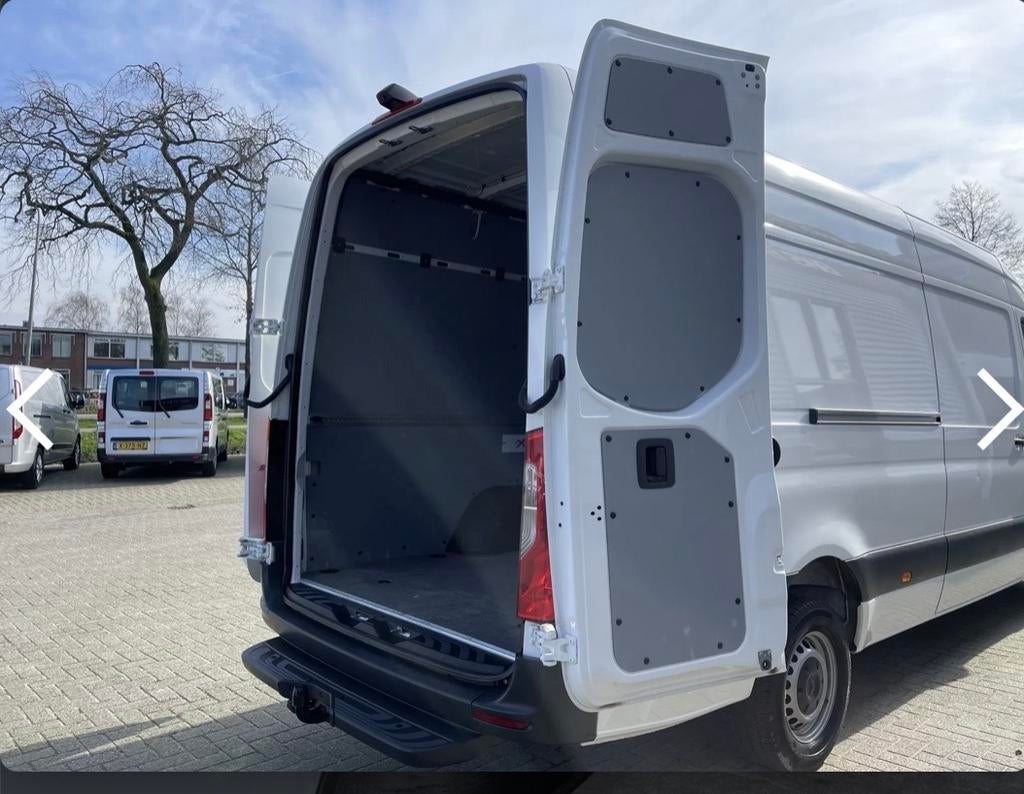 Bus met chauffeur voor jouw verhuizng vanuit Amsterdam