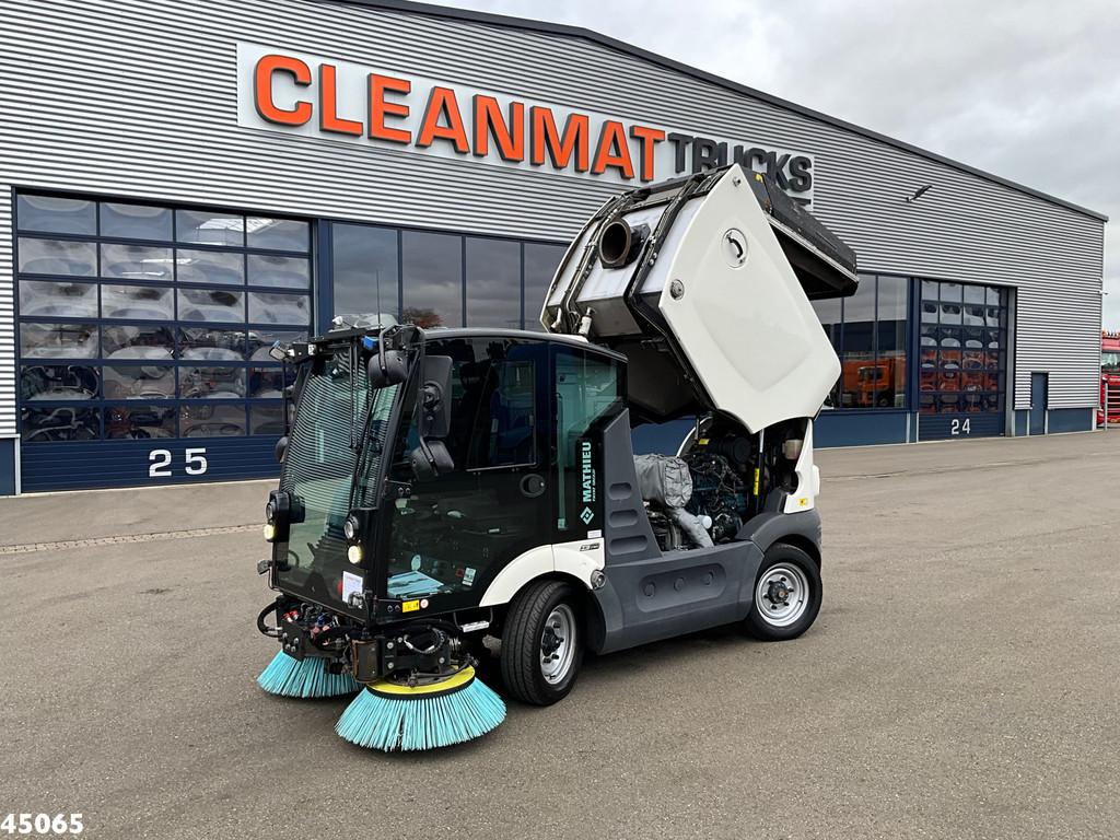 Mathieu MC 210 Azura Flex Euro 6 Just 8.800 km! (bj 2018), Achterwielaandrijving, Euro 6, Diesel, Radio