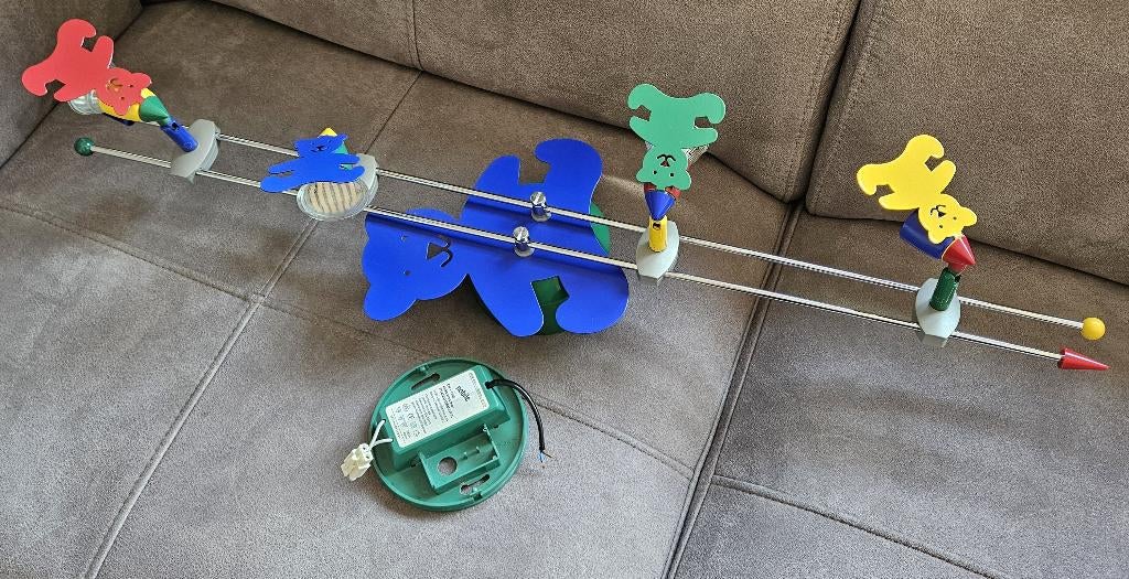 Plafondlamp voor kinderen met gekleurde beertjes, Huis en Inrichting, Lampen | Plafondlampen, Zo goed als nieuw, Metaal, Ophalen of Verzenden