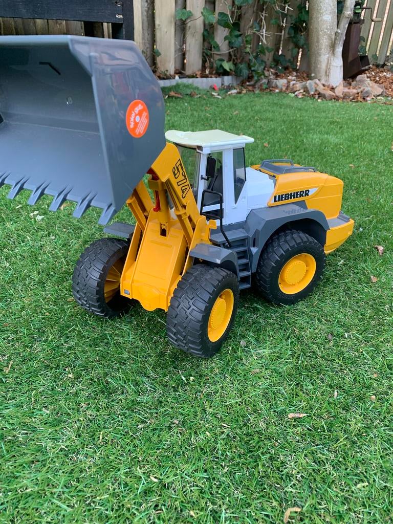 Liebherr 574 Wiellader Speelgoed bruder, Ophalen of Verzenden, Gebruikt