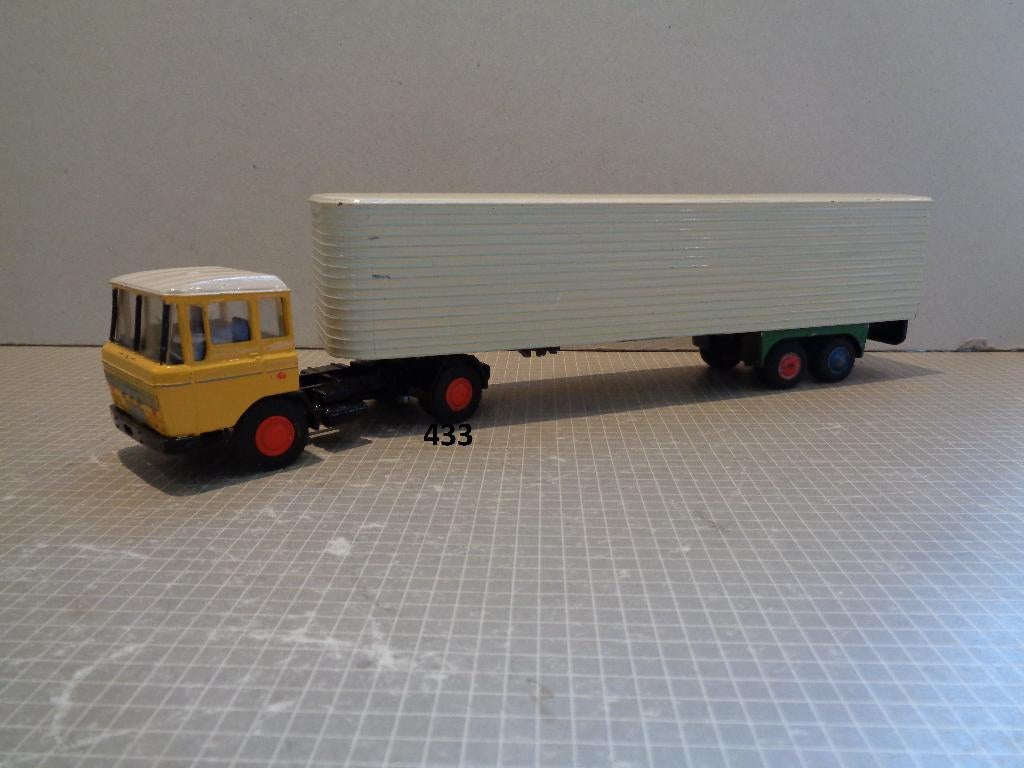 lion daf 2600 euro tailer code 3, Hobby en Vrije tijd, Modelauto's | 1:50, Ophalen of Verzenden, Zo goed als nieuw, Bus of Vrachtwagen