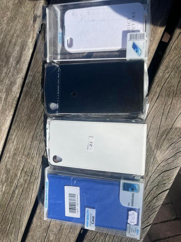 Vier Samsung telefoonhoesjes, Telecommunicatie, Mobiele telefoons | Hoesjes en Frontjes | Samsung, Ophalen of Verzenden, Nieuw