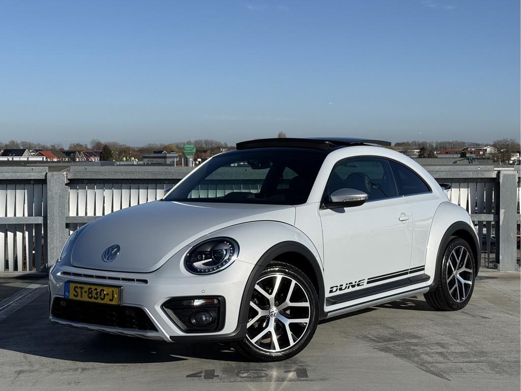 Volkswagen Beetle 1.4 TSI Dune DSG | Pano | Navi | Fender So, Gebruikt, 150 pk, 4 stoelen, Leder en Stof