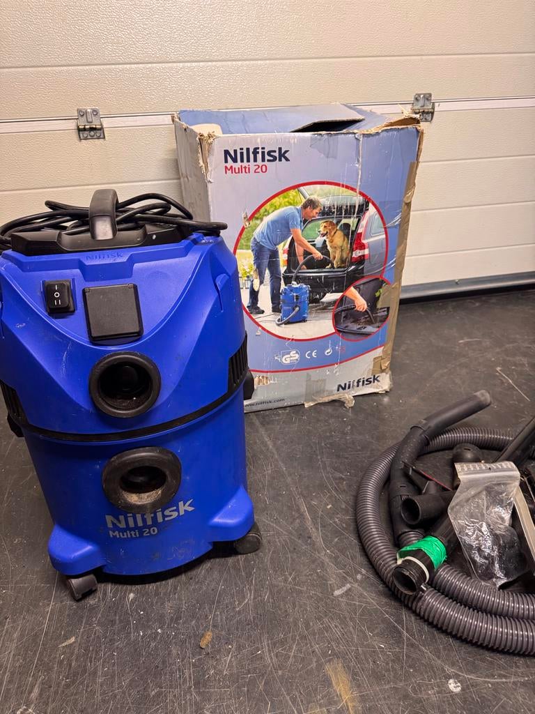 Nilfisk Multi 20 water stofzuiger, Ophalen, Gebruikt, Reservoir, Waterstofzuiger