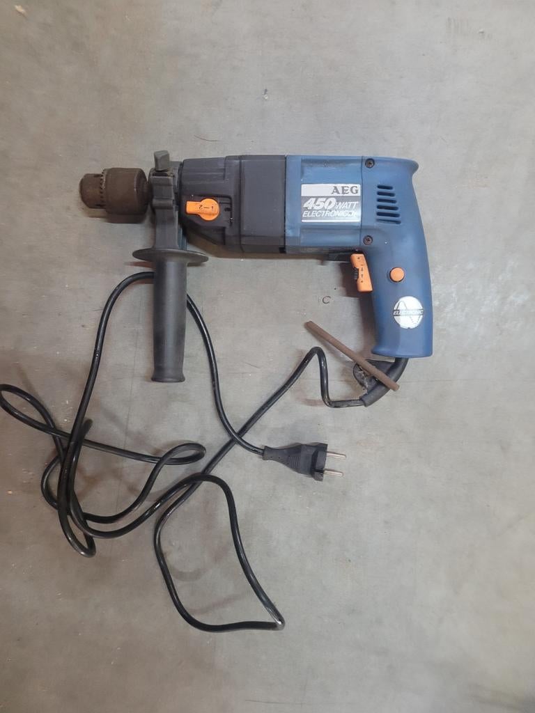 AEG 450 watt boormachine, Ophalen, Boormachine