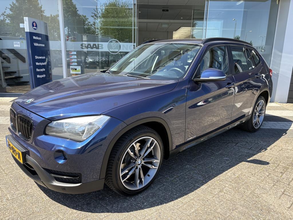 BMW X1 sDrive18i Sportstoelen/Trekhaak/Navigatie (bj 2013), 136 pk, 4 cilinders, Blauw, Parkeersensor