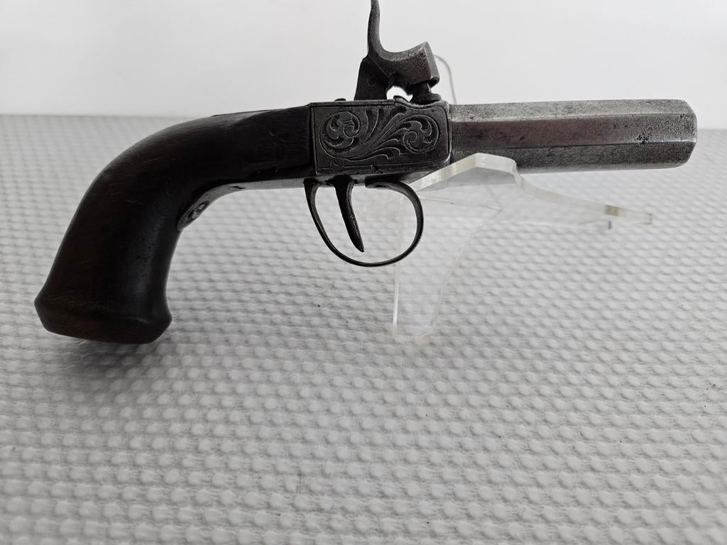 Percussie borstpistooltje mooi versierd., Verzamelen, Ophalen of Verzenden, Landmacht