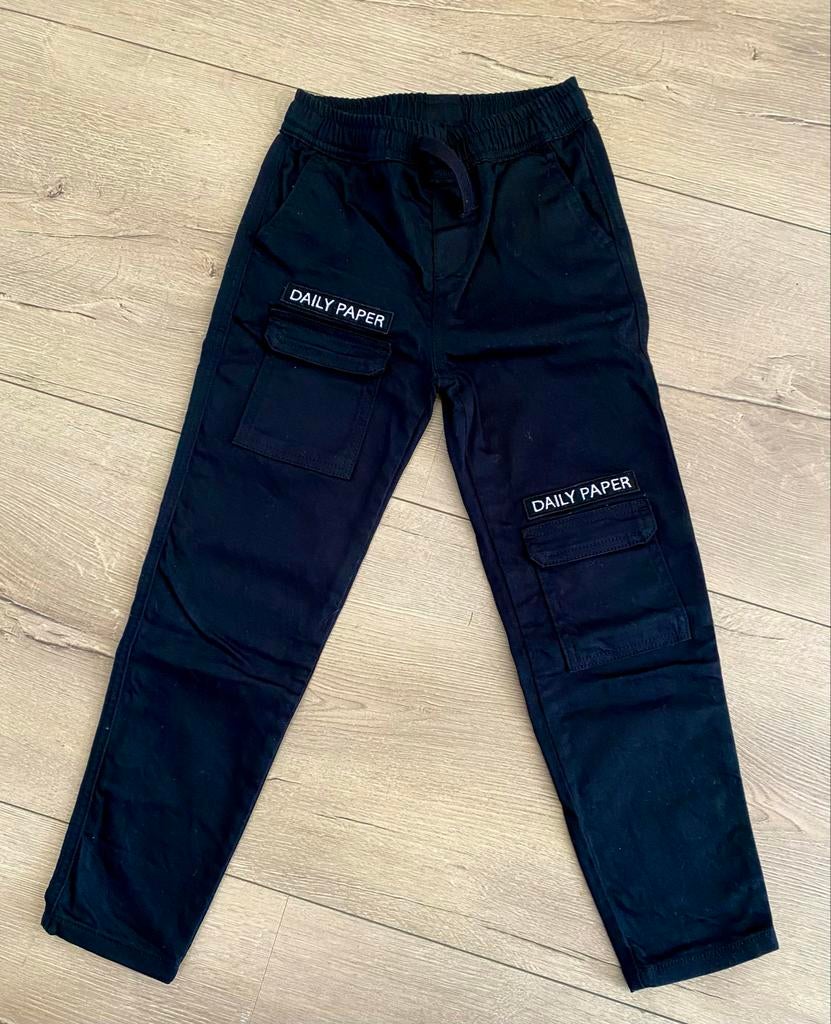 Daily Paper Cargobroek Zwart Maat 128, Kinderen en Baby's, Kinderkleding | Maat 128, Zo goed als nieuw, Jongen of Meisje, Broek