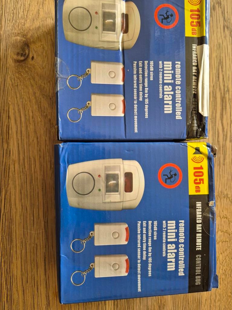 Alarm mini 2 stuks, Ophalen of Verzenden, Detector, Sensor of Melder, Rook