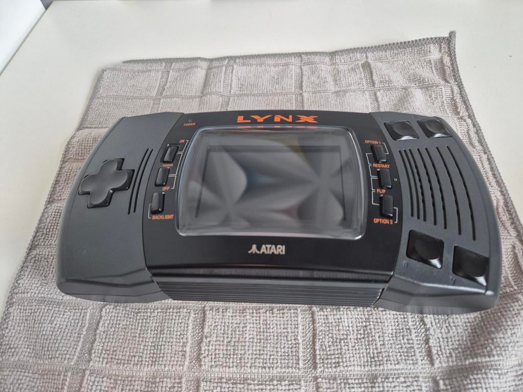 Atari Lynx II PAG-0400 Handheld Console + Hoes & Spel, Spelcomputers en Games, Ophalen of Verzenden, Zo goed als nieuw, Zonder controller