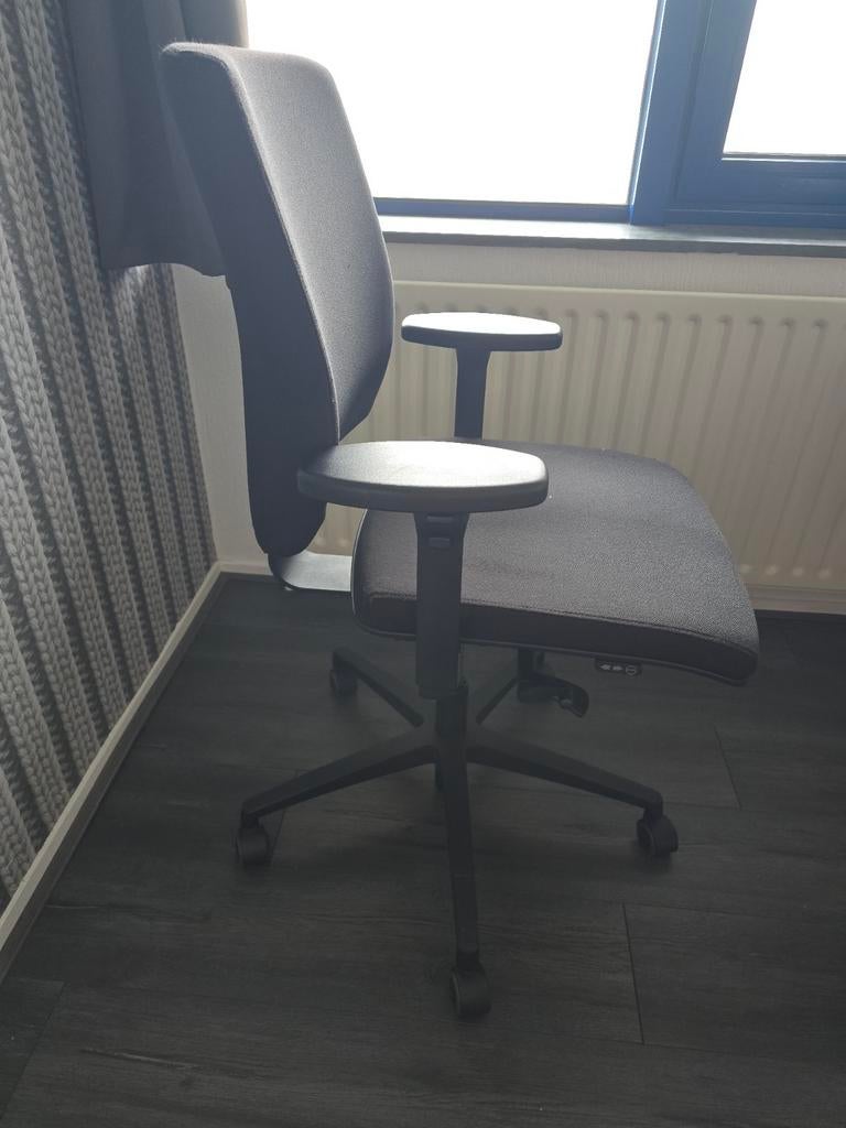 Ergonomische bureaustoel Drisag - Comfortabel & Verstelbaar, Ophalen, Zo goed als nieuw, Grijs, Bureaustoel