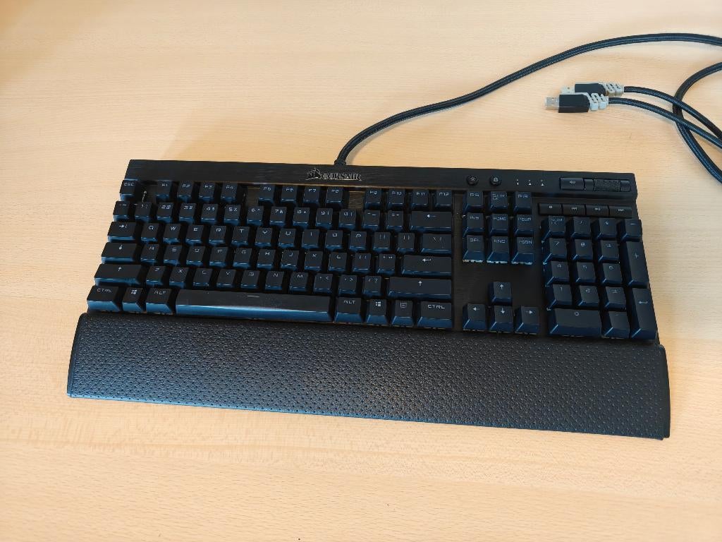 Corsair K70 RGB Rapidfire + Corsair M65 RGB Wireless muis, Gebruikt, Ophalen of Verzenden, Qwerty, Gaming toetsenbord