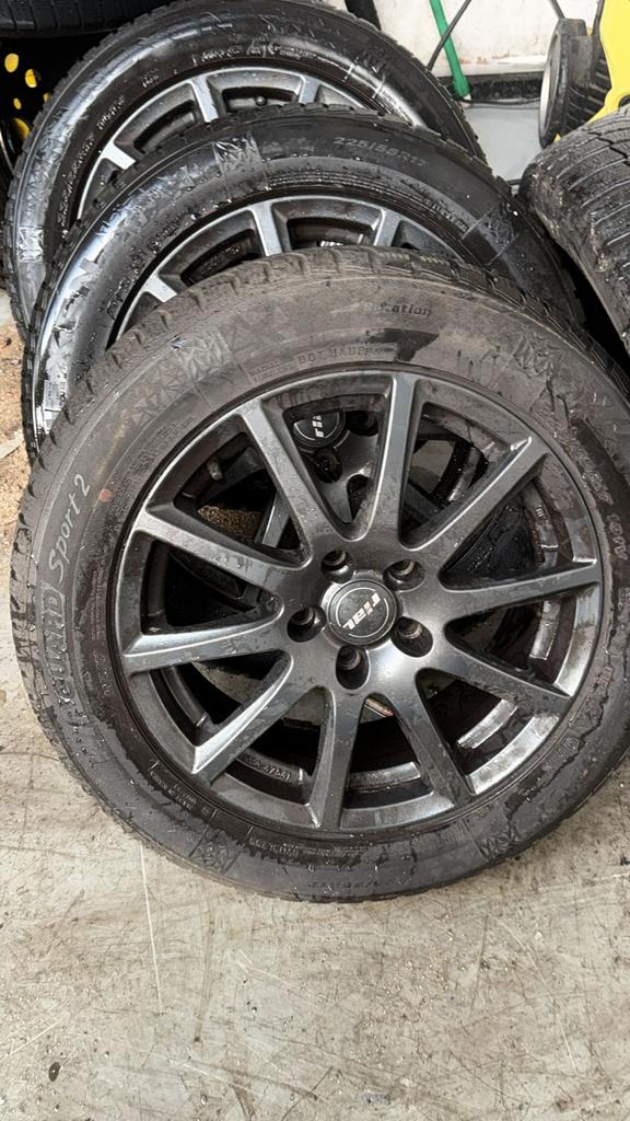 4x Fial velgen met 225/55R17 banden, Auto-onderdelen, Ophalen, Gebruikt, Banden en Velgen, 17 inch