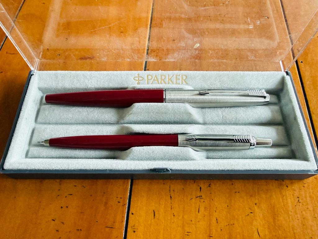 Parker 45 Vulpen en Parker Jotter Vulpotlood, Verzamelen, Pennenverzamelingen, Pennenset, Parker, Met doosje, Ophalen of Verzenden