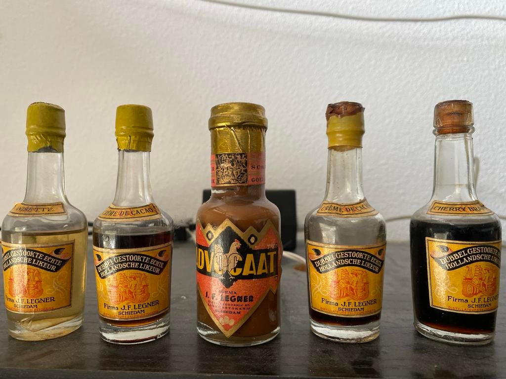 Oude drankflesjes Firma J.F. Legner uit Schiedam, Verzamelen, Ophalen of Verzenden, Gebruikt