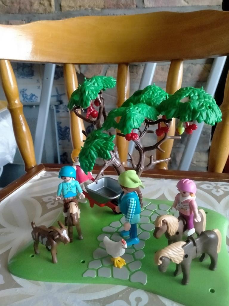 Playmobil zelf samengestelde set met oa pony's en appelboom, Kinderen en Baby's, Speelgoed | Playmobil, Ophalen of Verzenden, Gebruikt