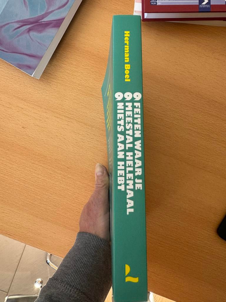 999 Feiten Waar Je Meestal Helemaal Niets Aan Hebt, Boeken, Ophalen of Verzenden, Nieuw