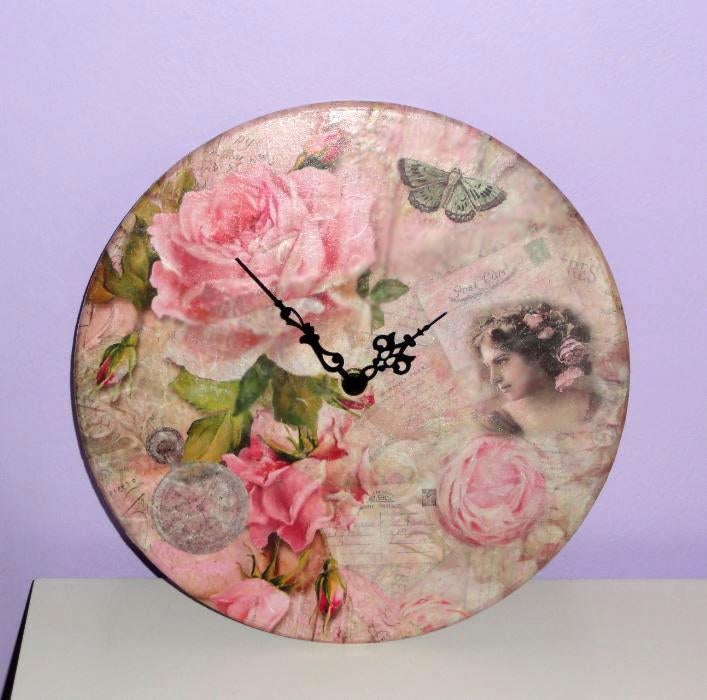 Klok Brocant Bloemen Landelijk Roze Rozen, Ophalen of Verzenden