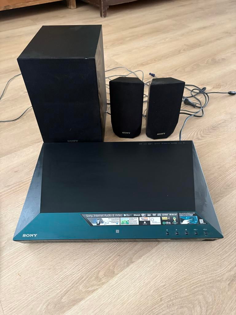 Sony BDV-EF1100 Home Theatre Systeem. Blu-Ray disc/DVD, Ophalen, Gebruikt, 2.1-systeem, Blu-ray-speler