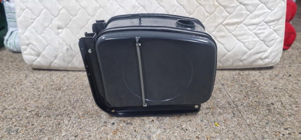 Opslagtank vrachtwagen +/- 100li, Ophalen of Verzenden