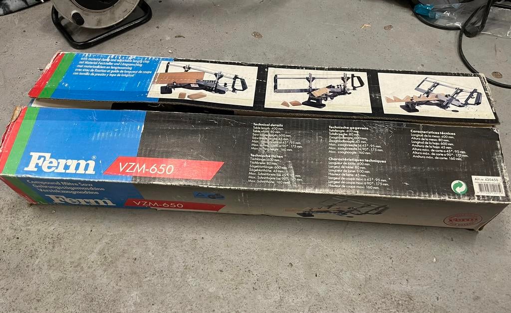 Verstekzaag Ferm vzm-650, Muziek en Instrumenten, Ophalen, Zo goed als nieuw, Licht