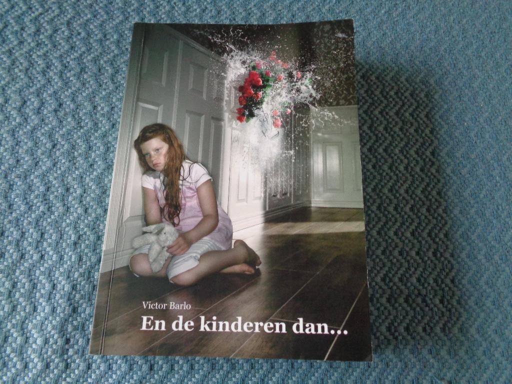 En de kinderen dan... - Victor Barlo, Boeken, Romans, Nieuw, Nederland, Ophalen of Verzenden
