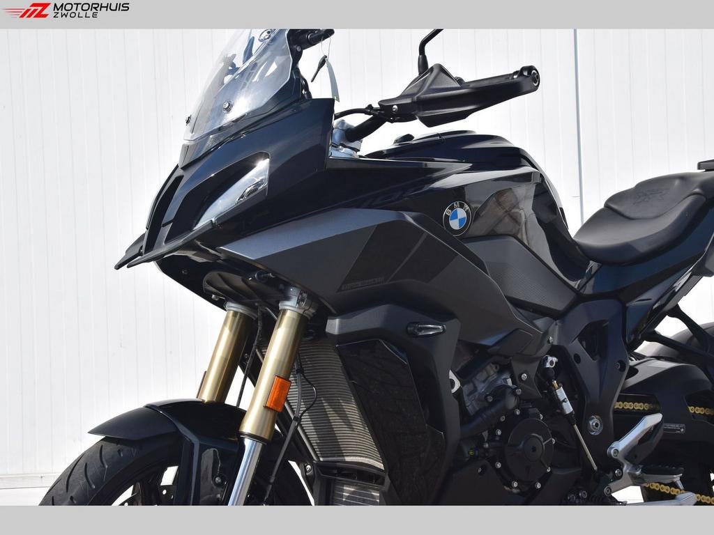 BMW S 1000 XR (bj 2023 - 3016 km) Triple Black - Full Option - foto 3